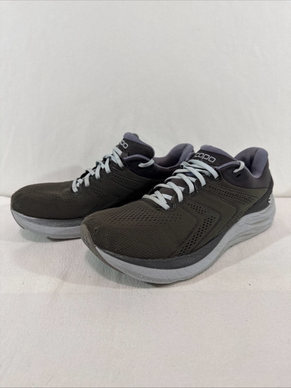 Topo Phantom 2 Athletic Shoes - Womens 8.5 - Grey Lilac Tennis Sports Walk Run